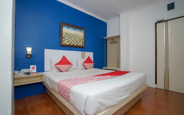 OYO 575 Blessing Hotel