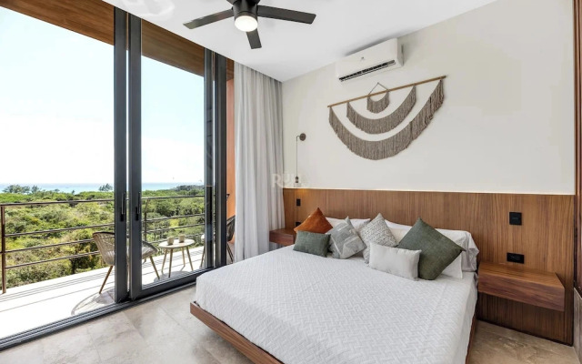 Ixuh Ocean Front 5 Ave Playa del Carmen