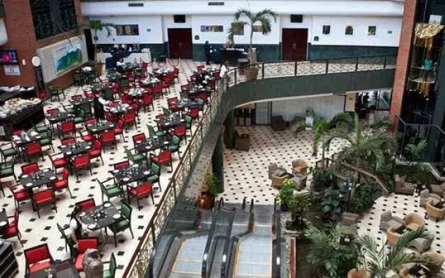 Embassy Suites Valencia Downtown