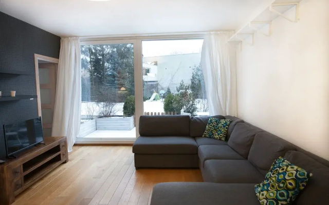 Warsaw Concierge Family Apartment