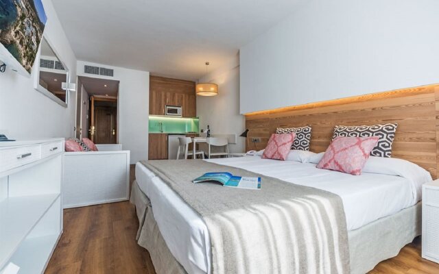Отель Aparthotel Ponent Mar вид на фасад