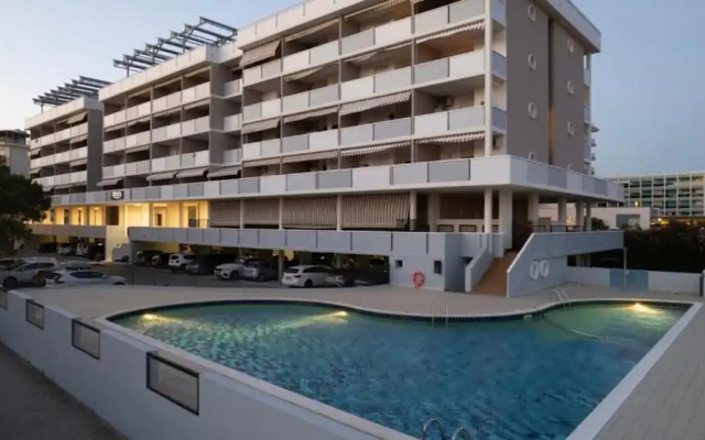 Nice Apartment With Terrace and Swimming Pool