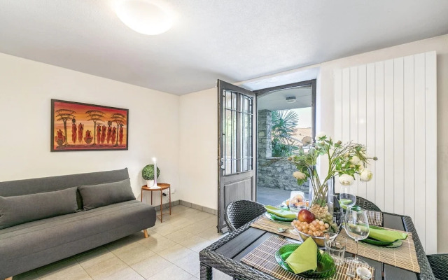 Oasis Panoramic 1BR With Shared Pool