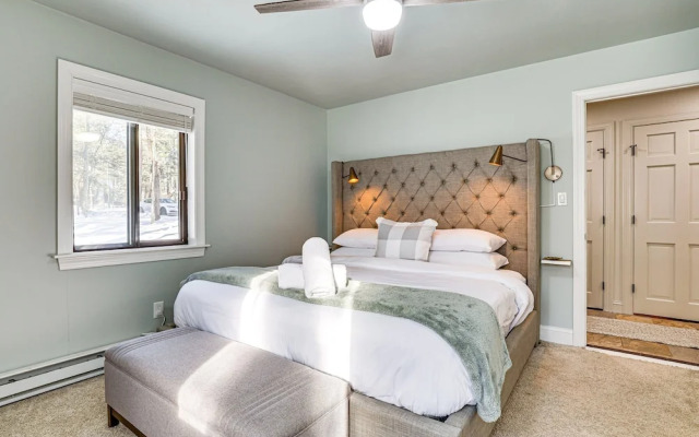 Streamside Luxury Home Lake Naomi