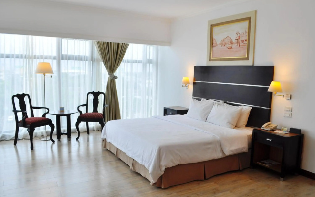 Days Hotel Iloilo