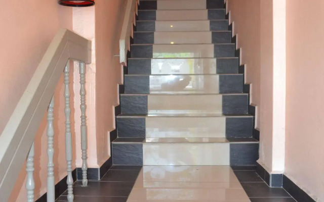 Hotel Indah