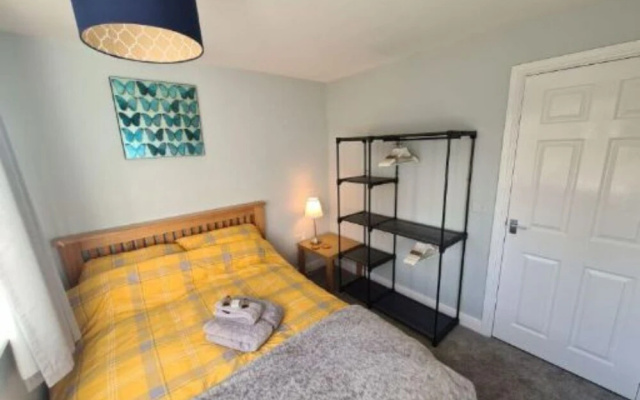 Sublime Stays Burton-on-trent 3-bed House