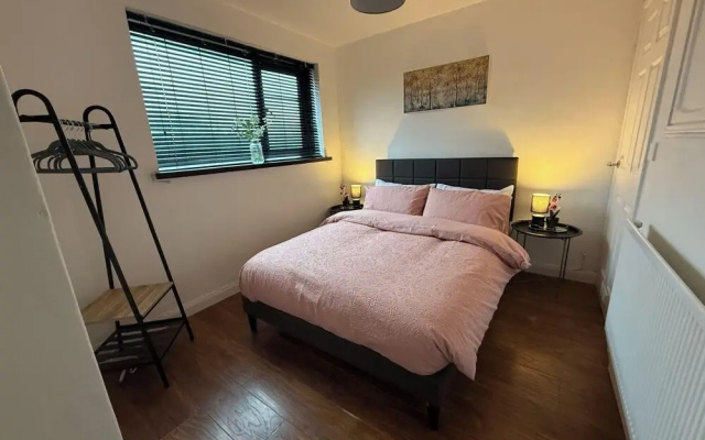 Cozy Retreat in Bridgend With 3 Bedrooms