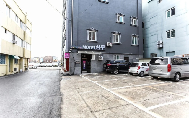 hotelImage