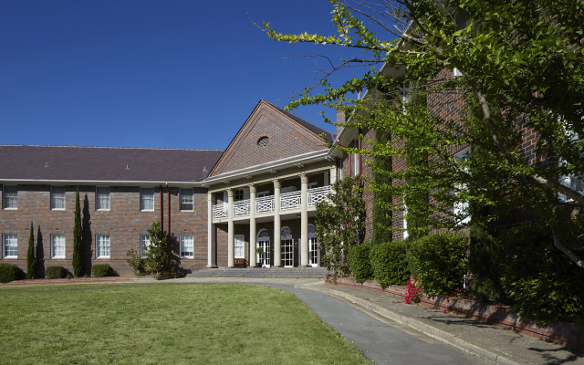 Brassey Hotel