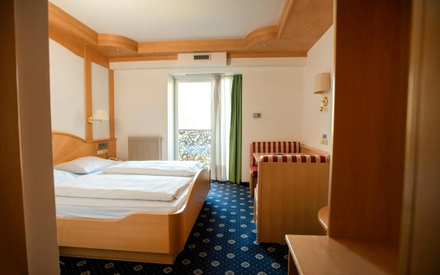 Hotel Chrys