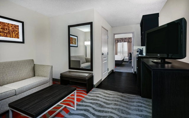 Holiday Inn & Suites College Station - Aggieland by IHG