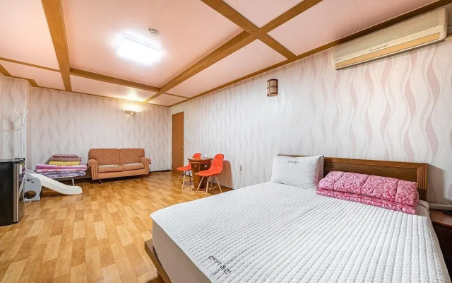 Ulsan Yeongnam Alps Sandia Oncheon