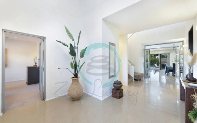 Zen Bayview Bliss - Luxury Mansion