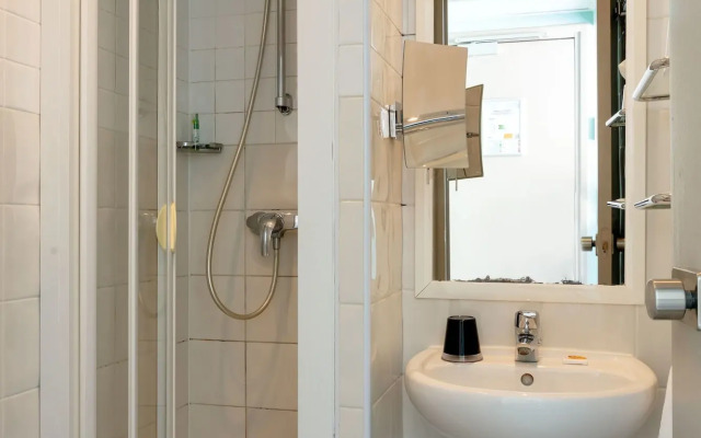 Hotel Des Nations Saint Germain