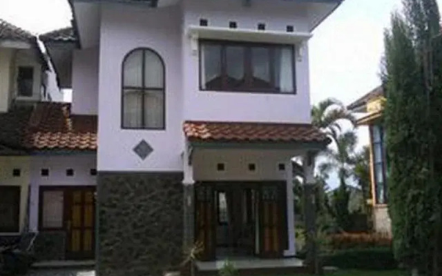 Villa Edelweiss Batu