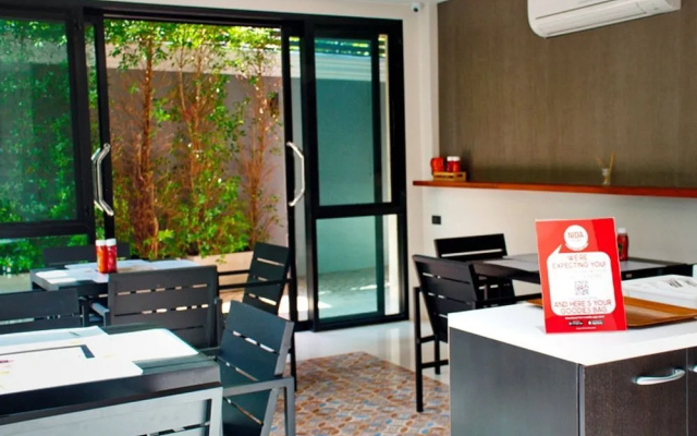 曼谷奈达客房邦甲比卡塔尔队酒店(Nida Rooms Bang Kapi 246 Rajamangala)