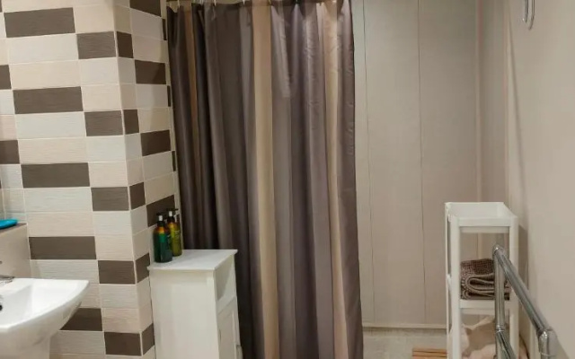 Fishtail House - Stylish Apartments minutes from the sea