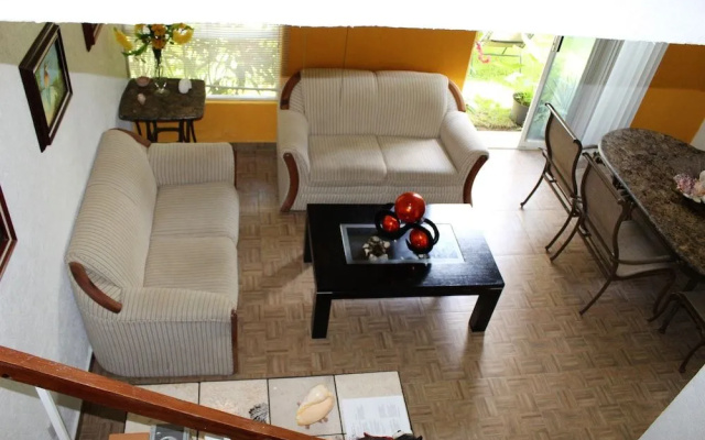 Whole House in the Center of Cancun