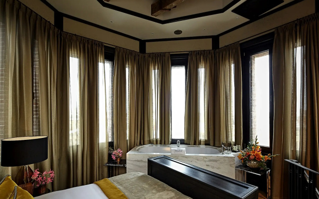 Hotel TwentySeven