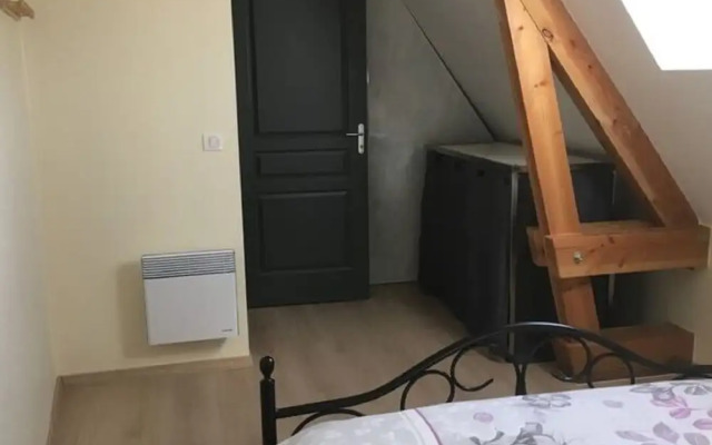 Cozy Holiday Home in Rudelle
