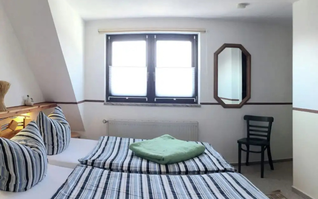 Spacious Apartment in Stralsund with Garden