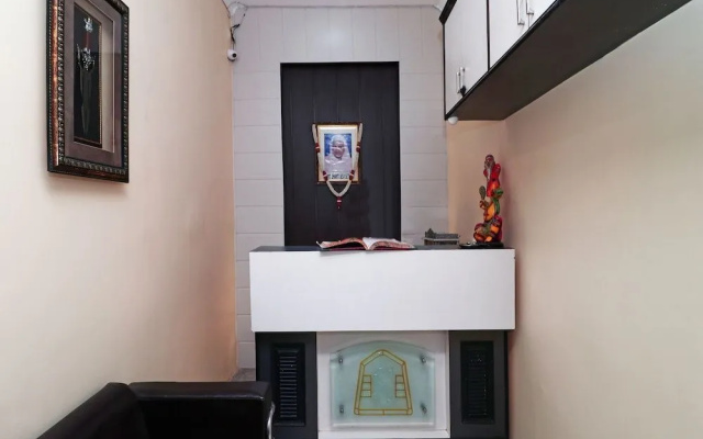 Oyo 16538 Shanti Palace