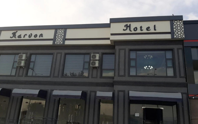 KARVON Hotel