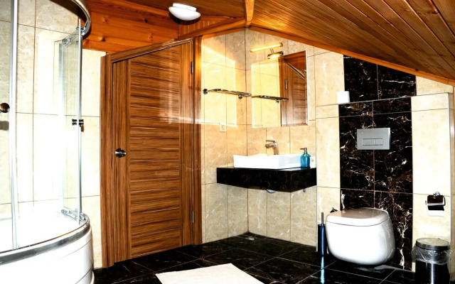 Hill River Hotel