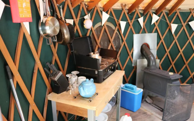 Yurtcamp Devon