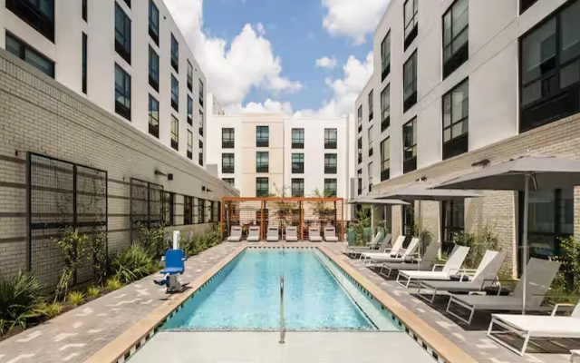 Hampton Inn by Hilton Austin East Side 5th Street