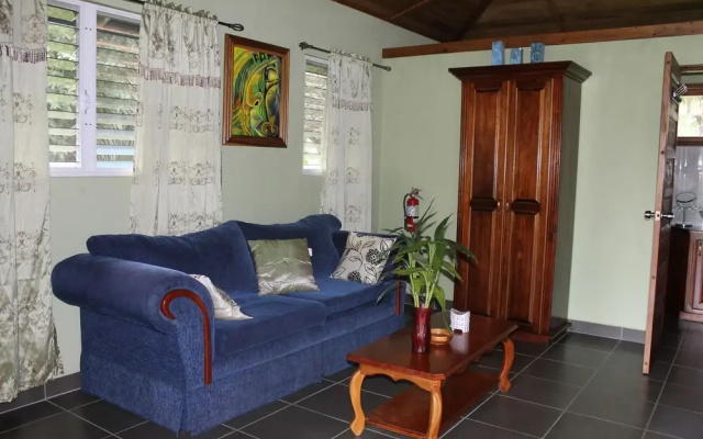Inn The Bush Jungle Lodge