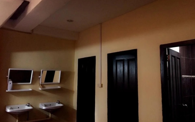 Niny Backpacker Hotel Vientiane