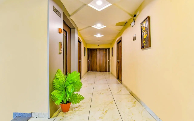Fabhotel Raj Palace I