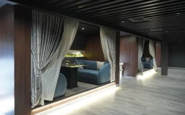 Dastan Grand Hotel