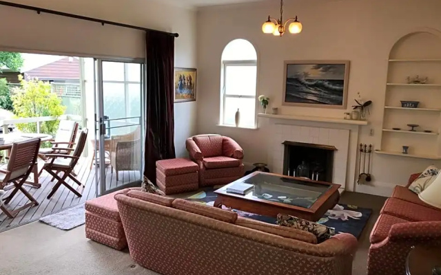 School Lane B&B WR.