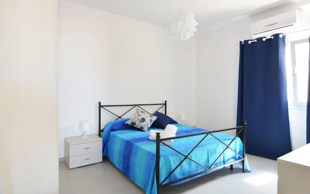 Charming Apartment in Marina Di Ragusa With Pool