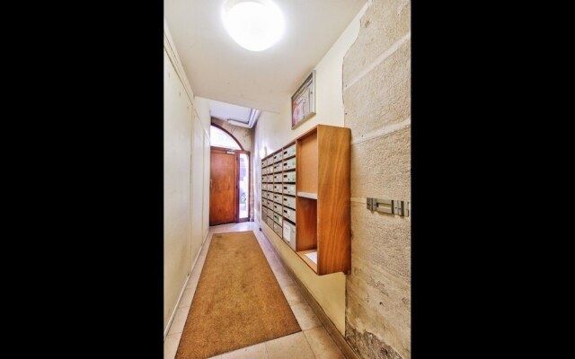 Апартаменты Elegant Studio - Mezzanine - St Germain des Pres Париж