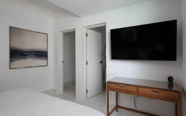 Shalom Residences By YellowKey