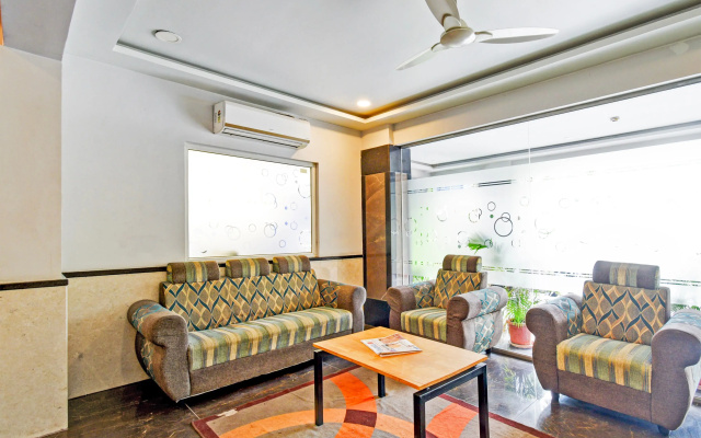 Oyo Townhouse 601 Halcyon Hi-Tec City Near Medicover Hospital