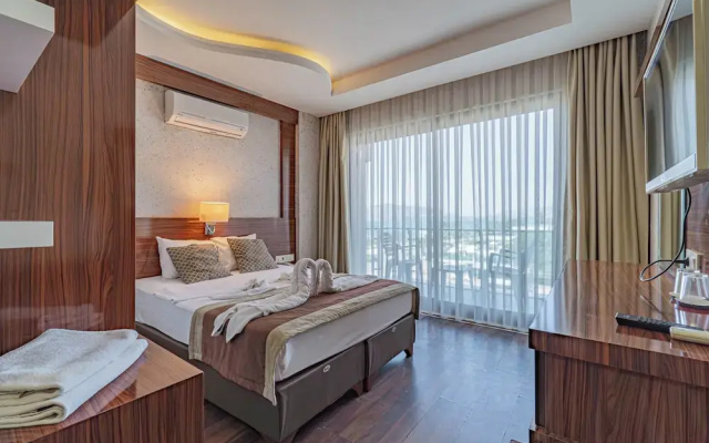 Grand Bayar Beach Hotel - All Inclusive