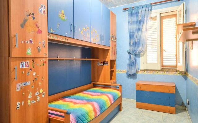 Beautiful Home in Avola With Wifi and 2 Bedrooms