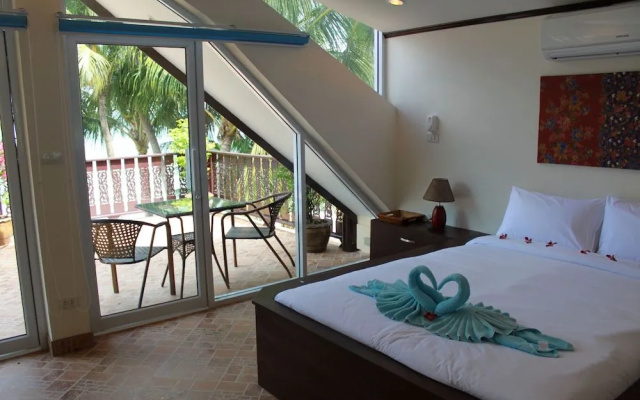 Coconut Laguna Villas