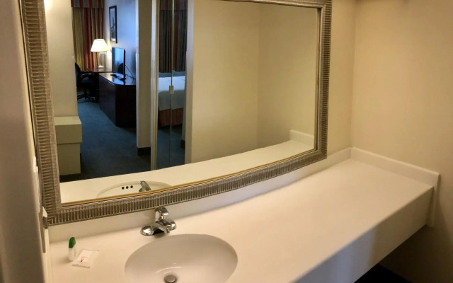 Edison Hotel