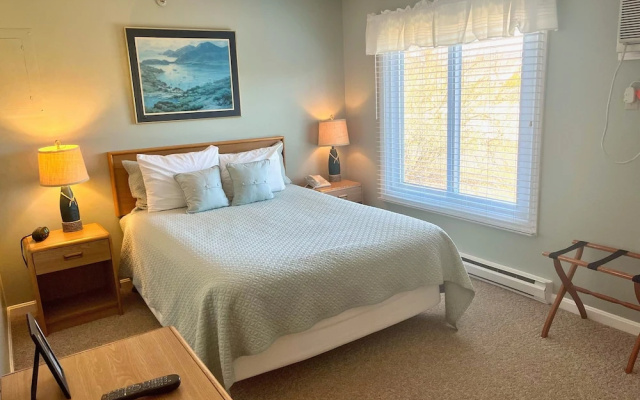 Elmwood Resort Hotel