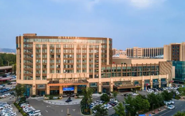 Serene Horizon Hotel