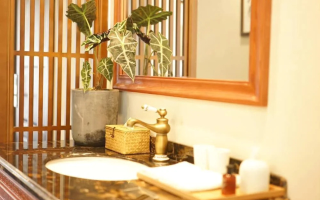 Chayan Hotel