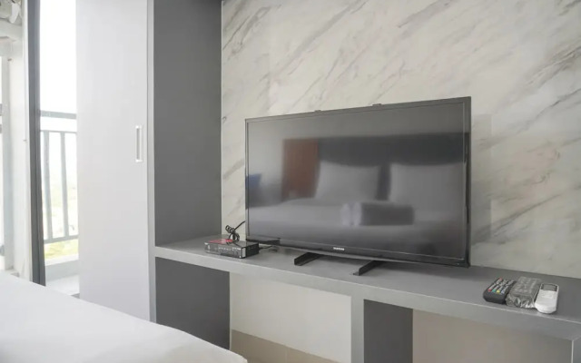 Cozy And Well Designed Studio Serpong Garden Apartment