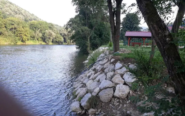 Hostel Topić