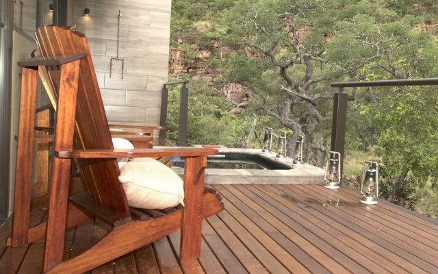 Inzalo Safari Lodge